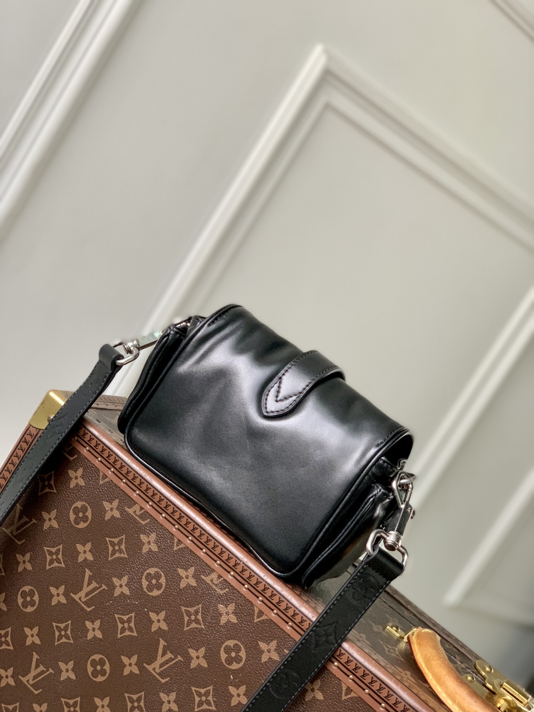 l0vis Vvtt0n cargo mini bag- m14742- 10 x 23 cm