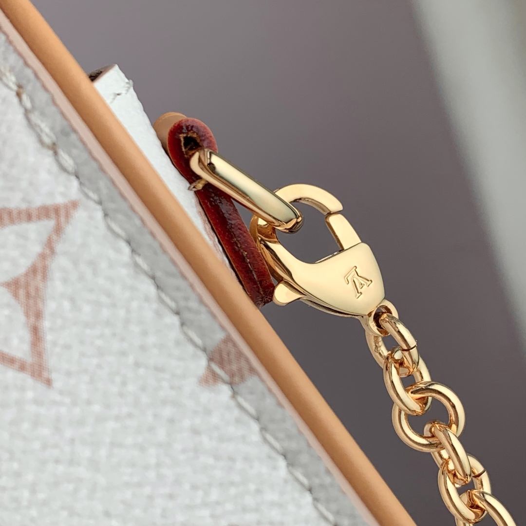 LV Pochette Camille Monogram - Women-M13566-11 x 6 x 20.5CM