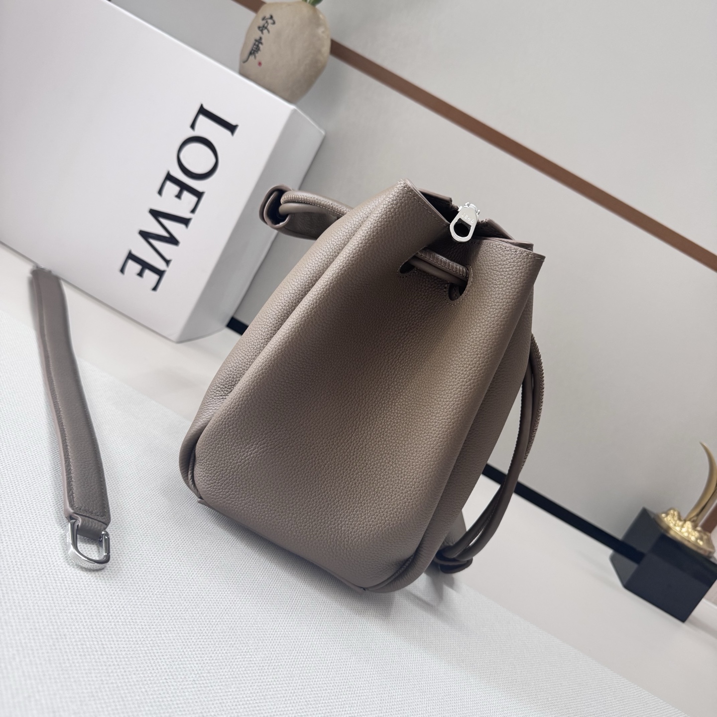 Lowee Madrid Bag-28.5*11*23CM