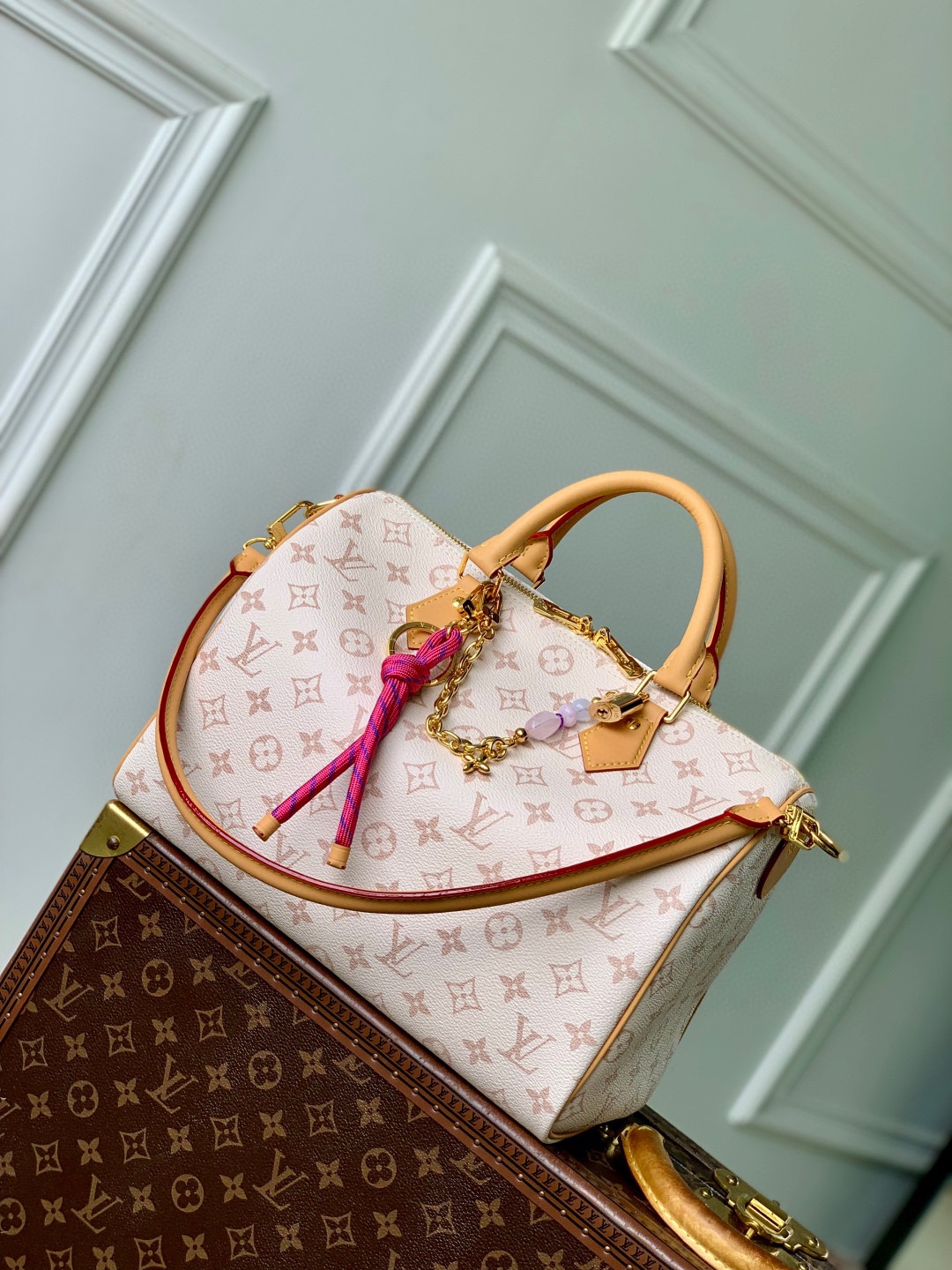 l0vis Vvtt0n speedy soft 30 lucky-21 x 17 x 30cm