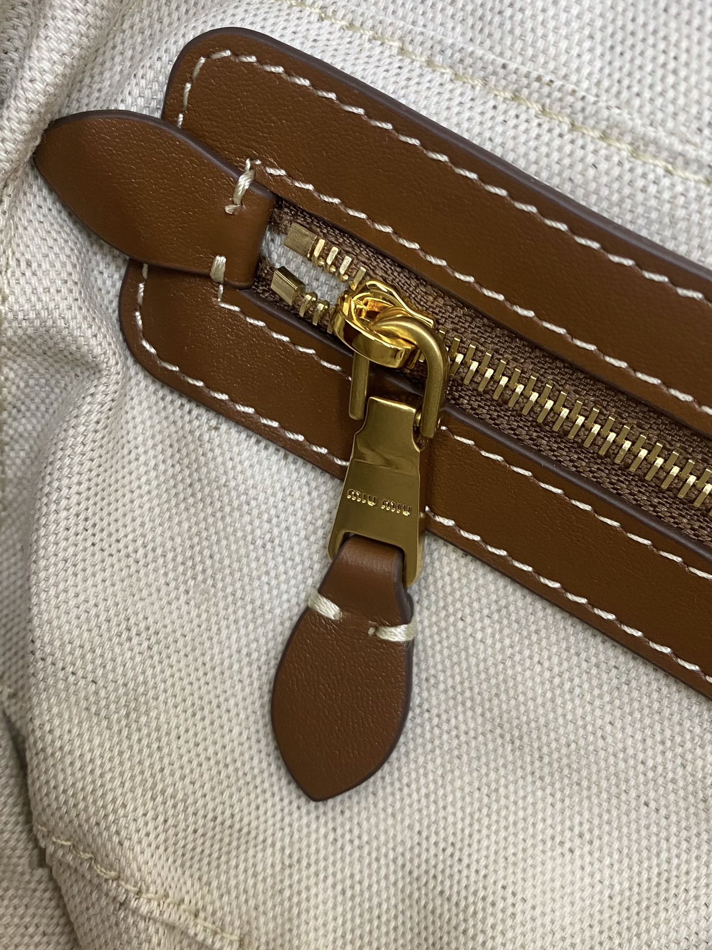 M1um1u beau top-handle tratan bag -27×12×9cm