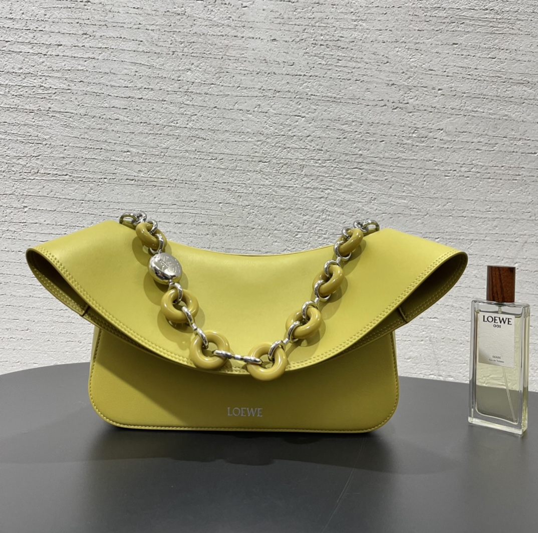 Lowee Ola Chain-Link Shoulder Bag-26*18*13CM
