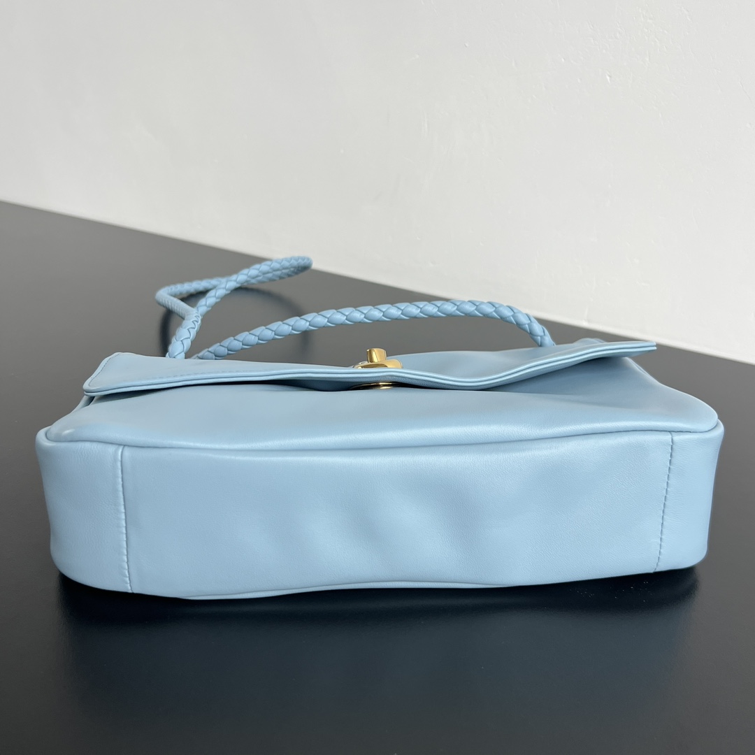 b0tt*ga Ven*ta soft lock leather shoulder bag-27x16x6cm
