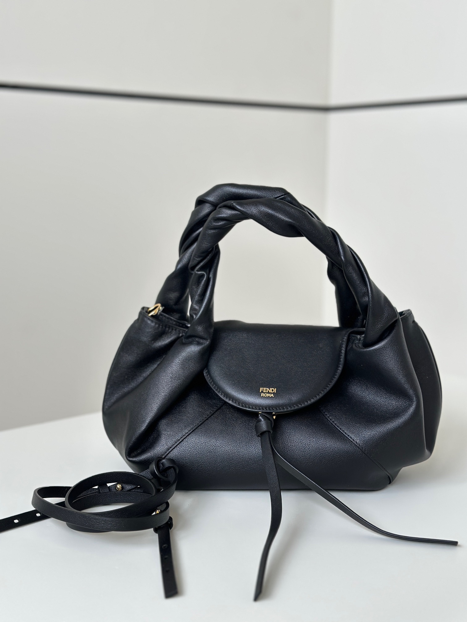 F**di Spy Bag -32*12*18CM