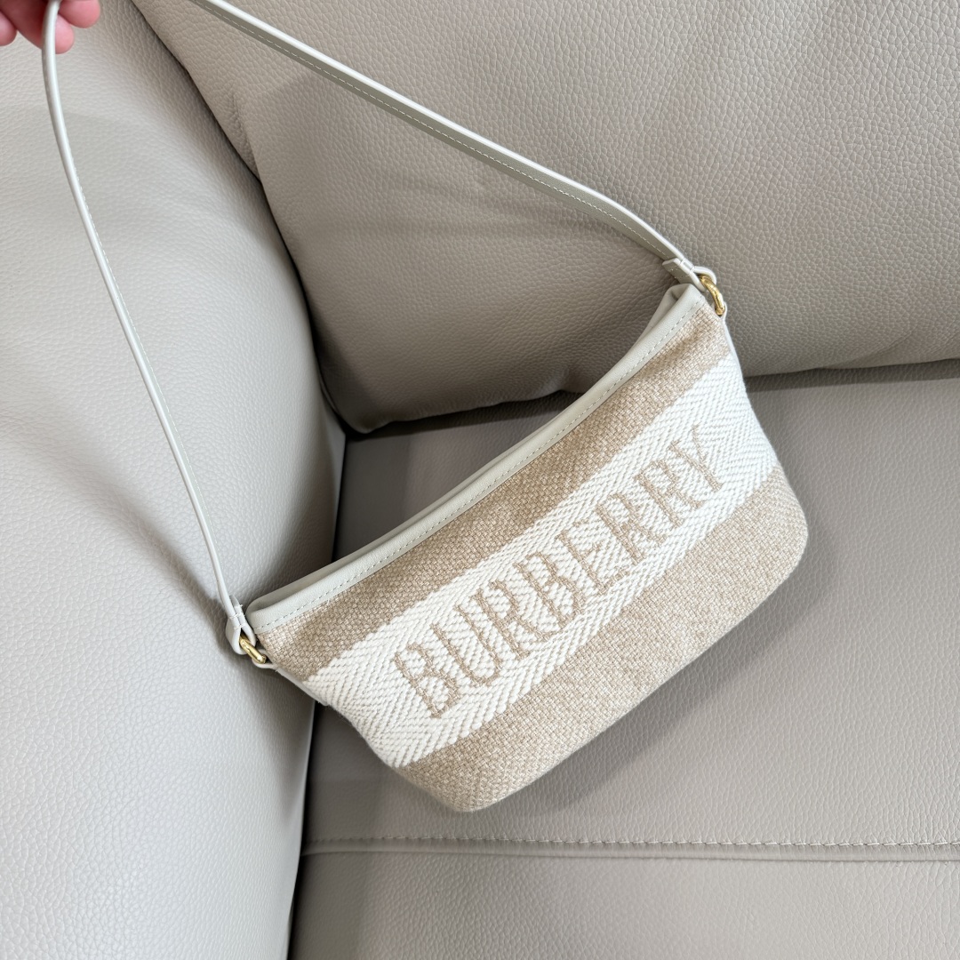 Bv*b*rry vintage bag-26x11x13cm
