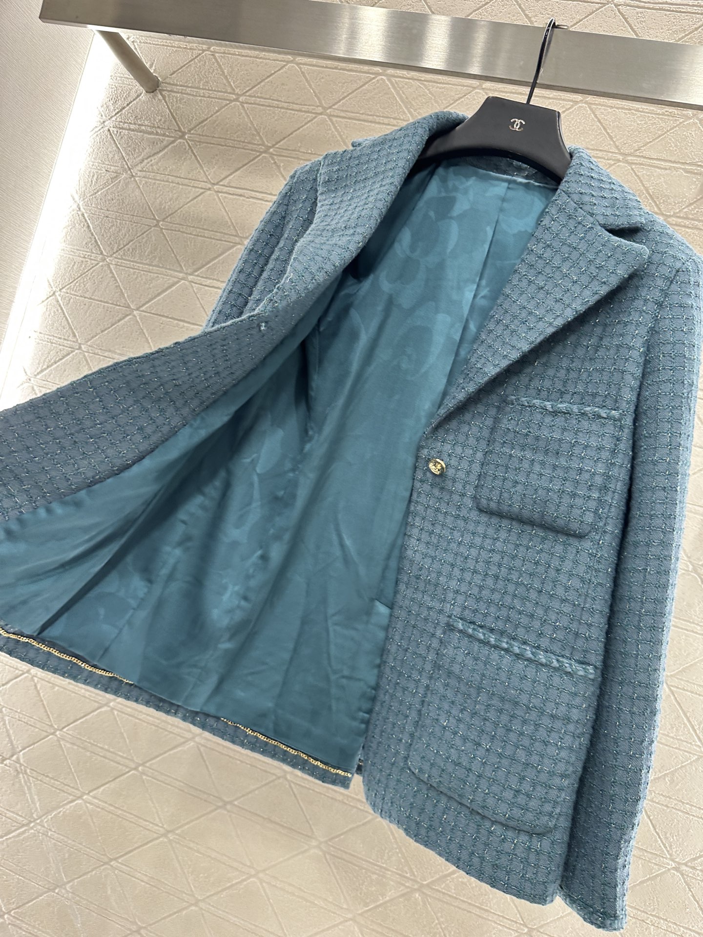 Ch@nel woolen cloth