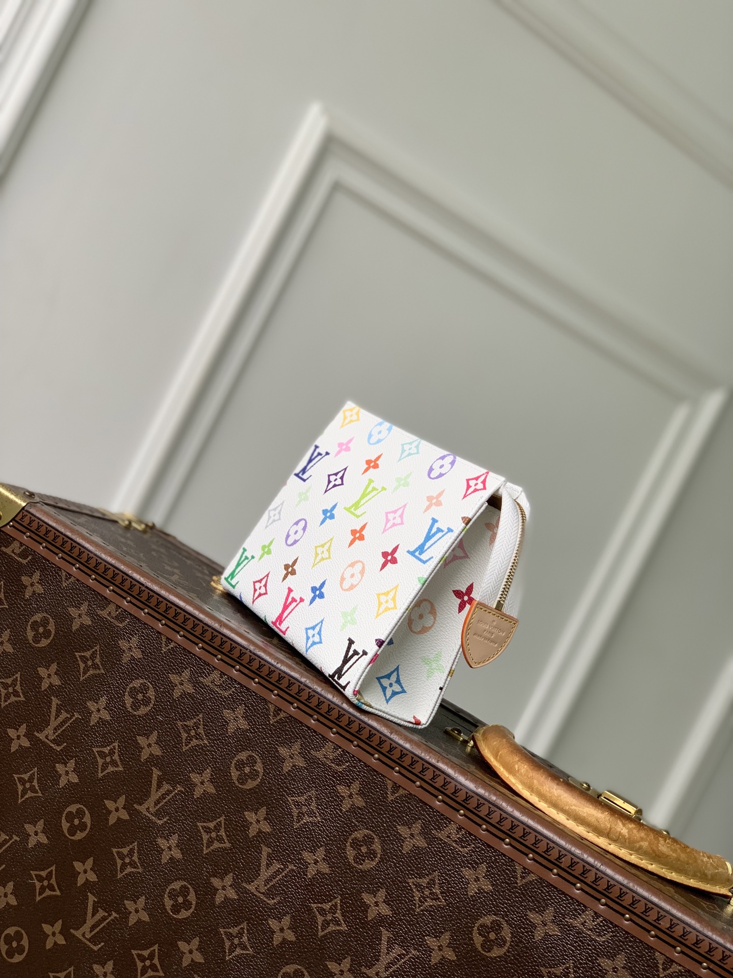 L0vis Vvtt0n Hills Pochette-15 x 6 x 19CM