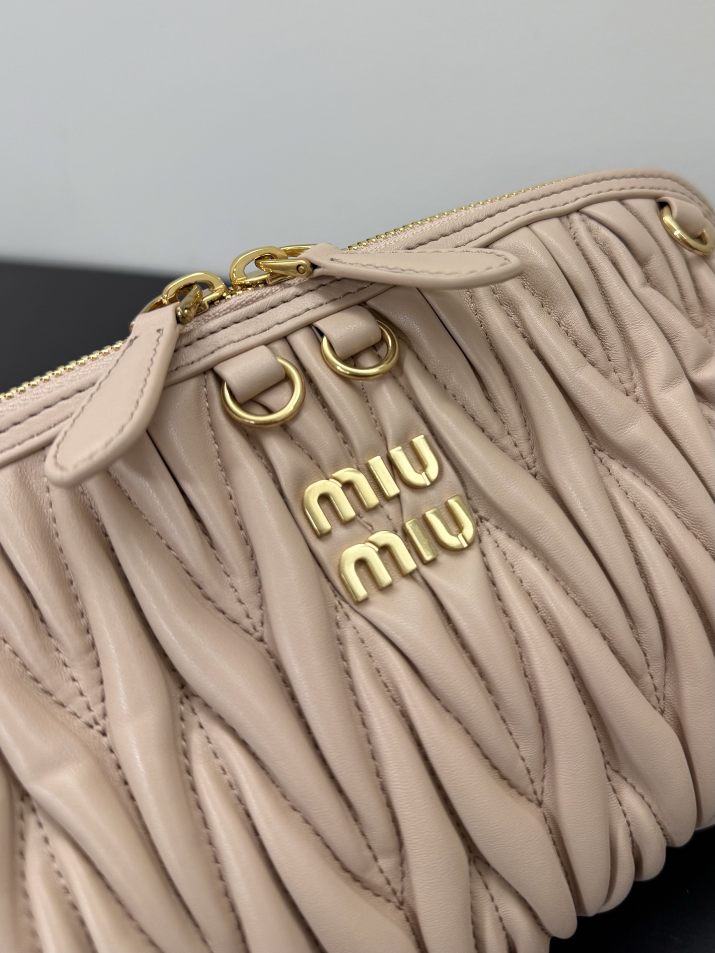 Miu Miu Matelassé Leather Clutch Bag-28* 14.5* 10CM