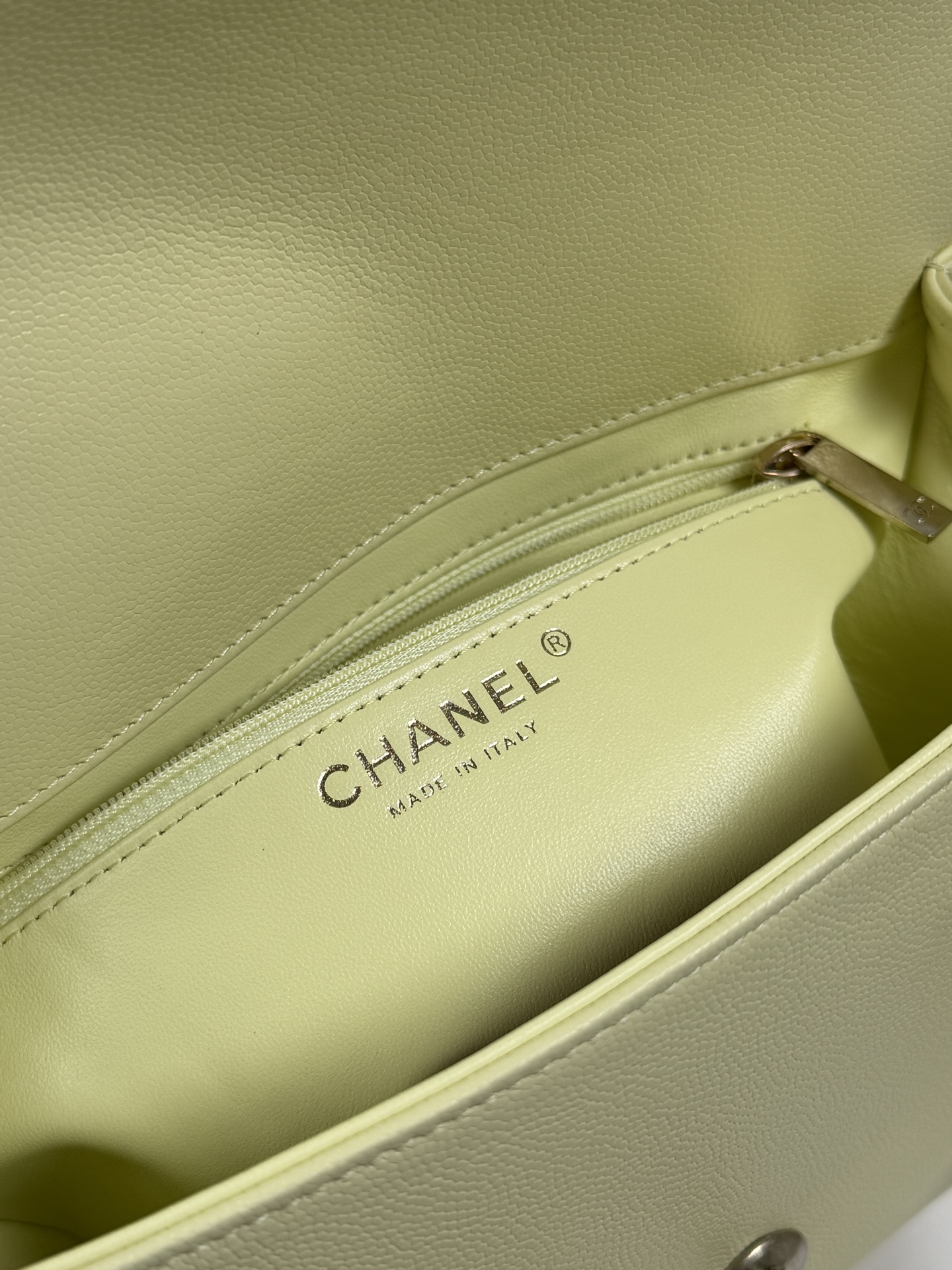 Ch@nel 22 Small Handbag-22*16*6CM