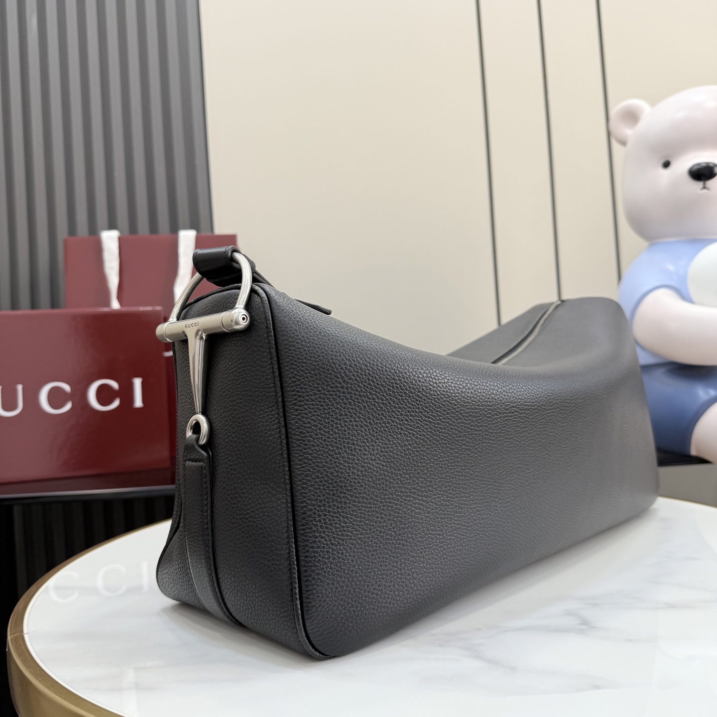 Gv*c*i Grained Leather Crossbody Bag-44*21*15CM