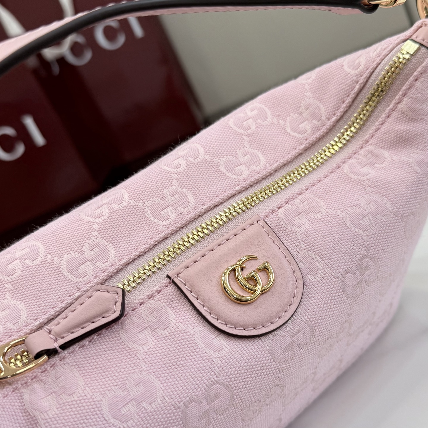 Gvc*1 Vanity Medium Top Handle Bag -19*10*9CM
