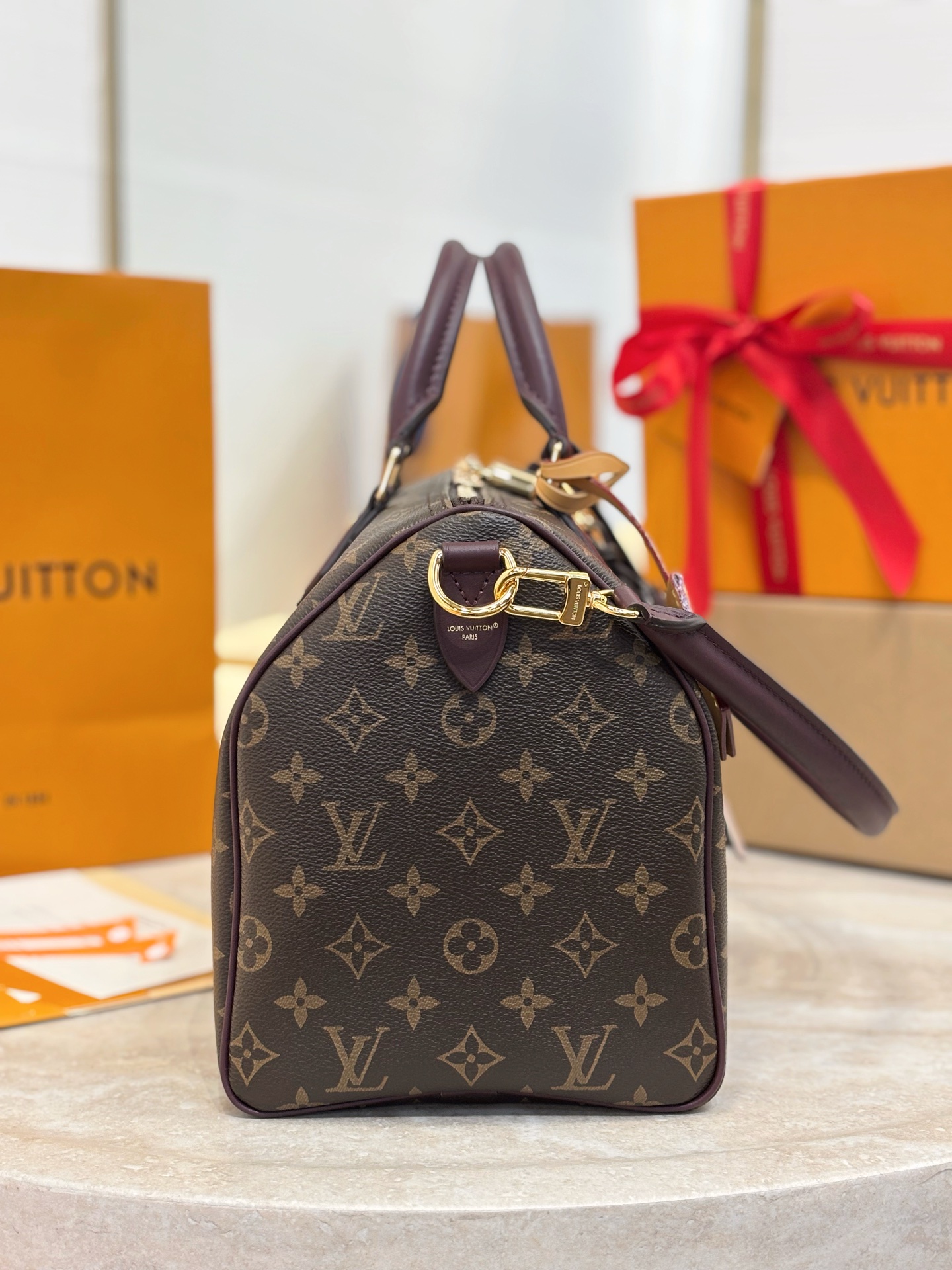 L0vis Vvtt0n Speedy Soft 30 Lucky-21 x 17 x 30CM