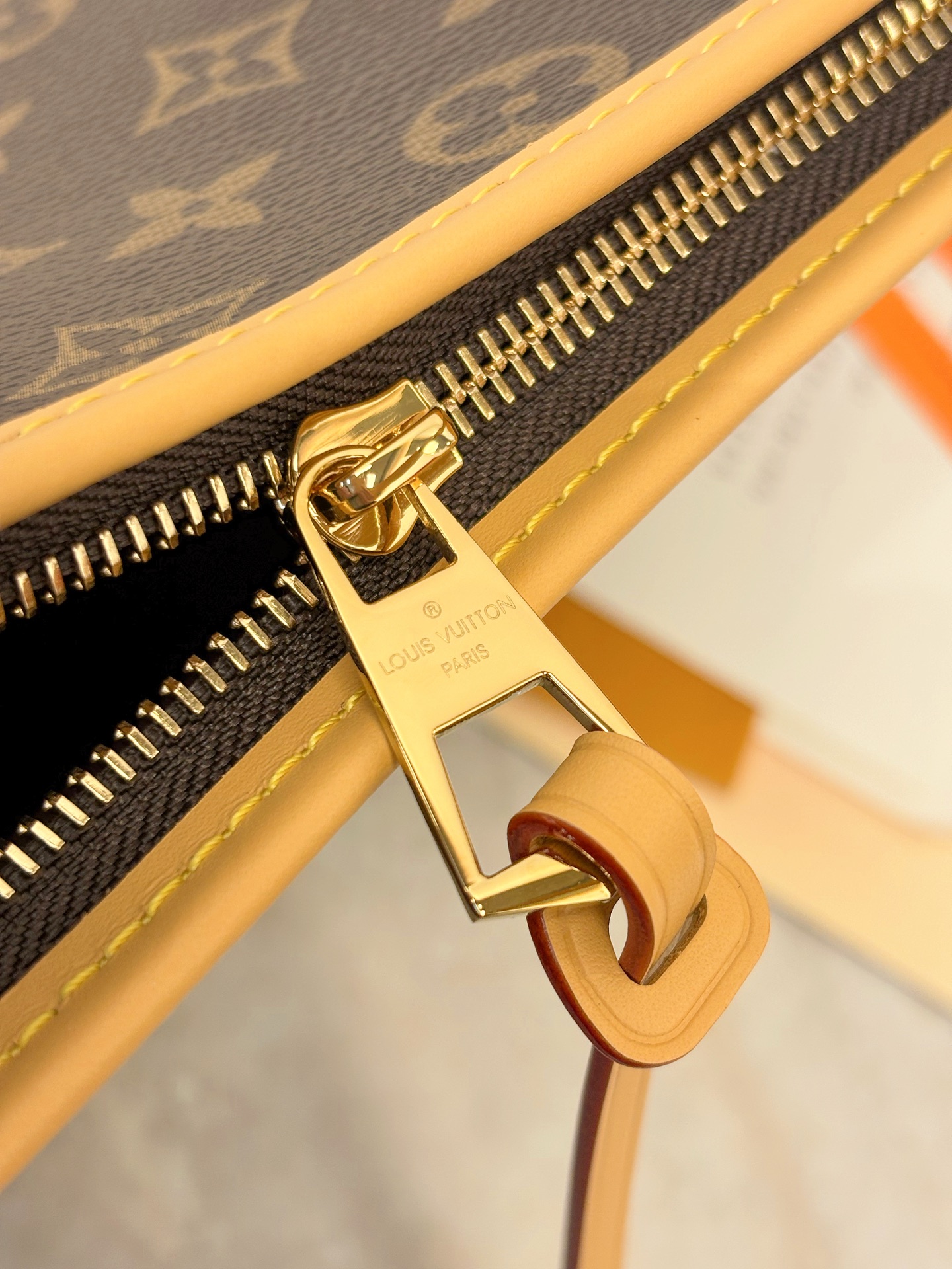 L0vis Vvtt0n CarryAll EastWest Bag-M28101-36x19x10CM