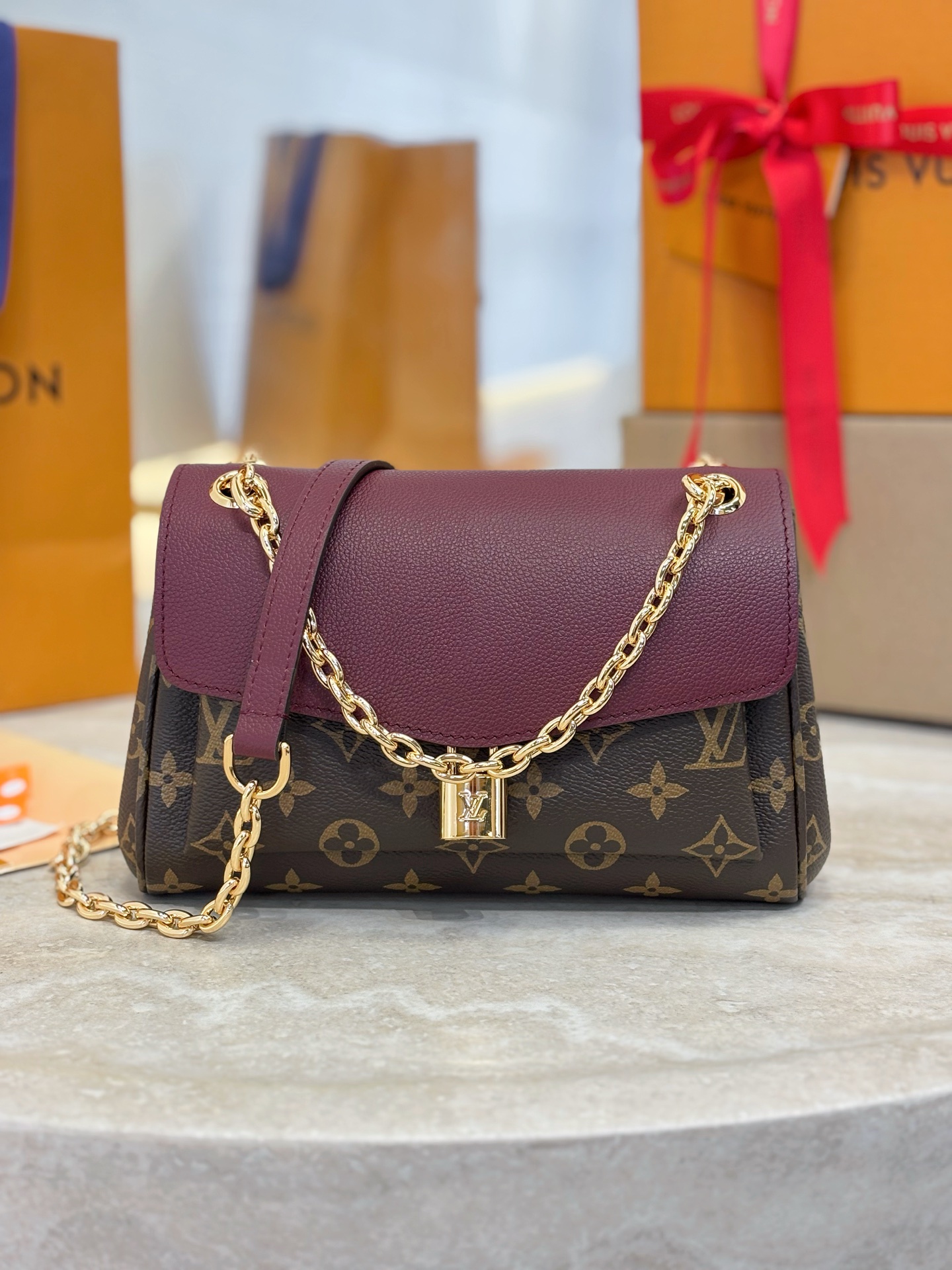 LV Saint Germain BB Monogram Canvas - Handbags M26398-24x17x9CM