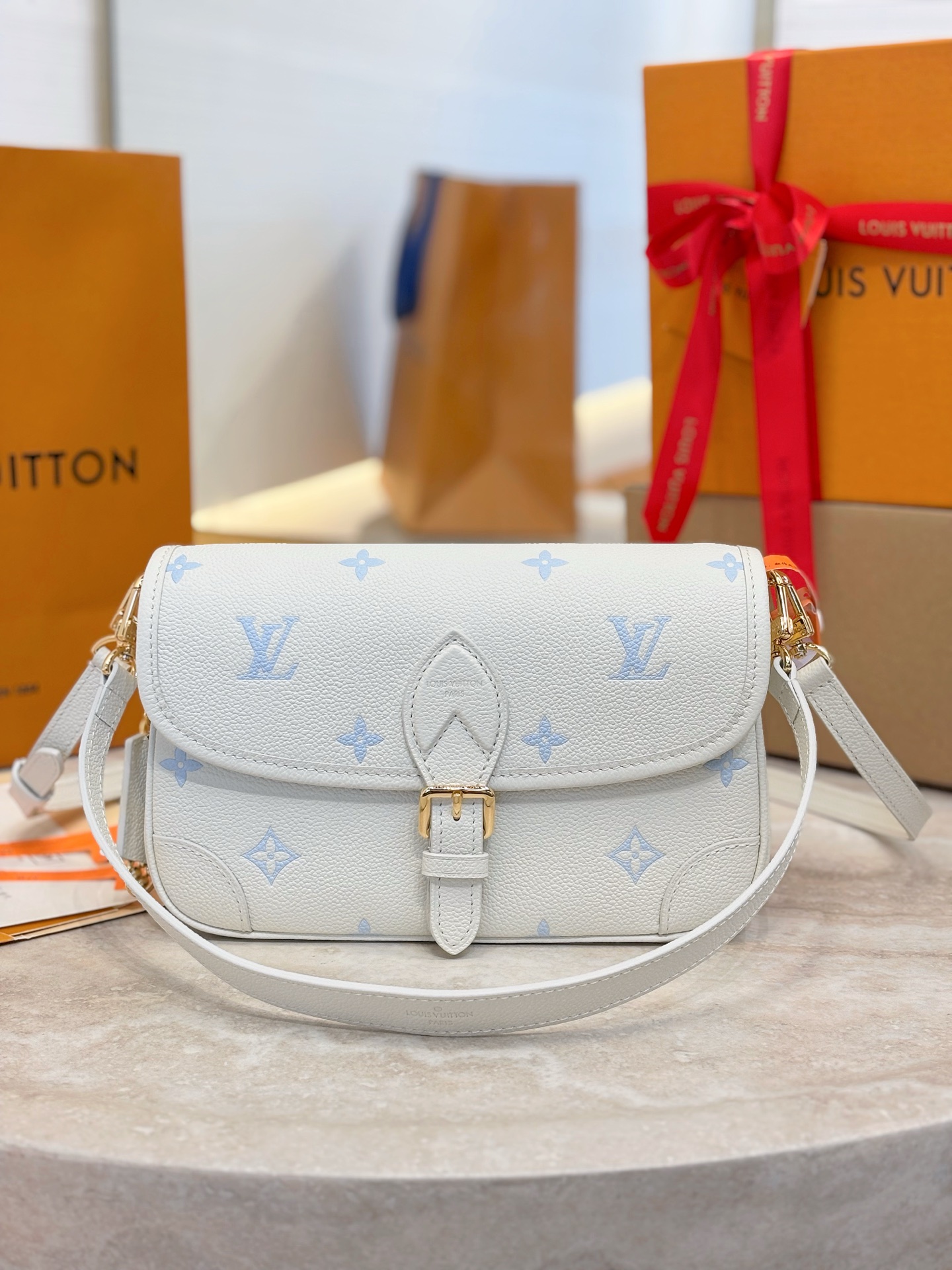 L0vis Vvtt0n Diane Handbags-M28054-25*9*15CM