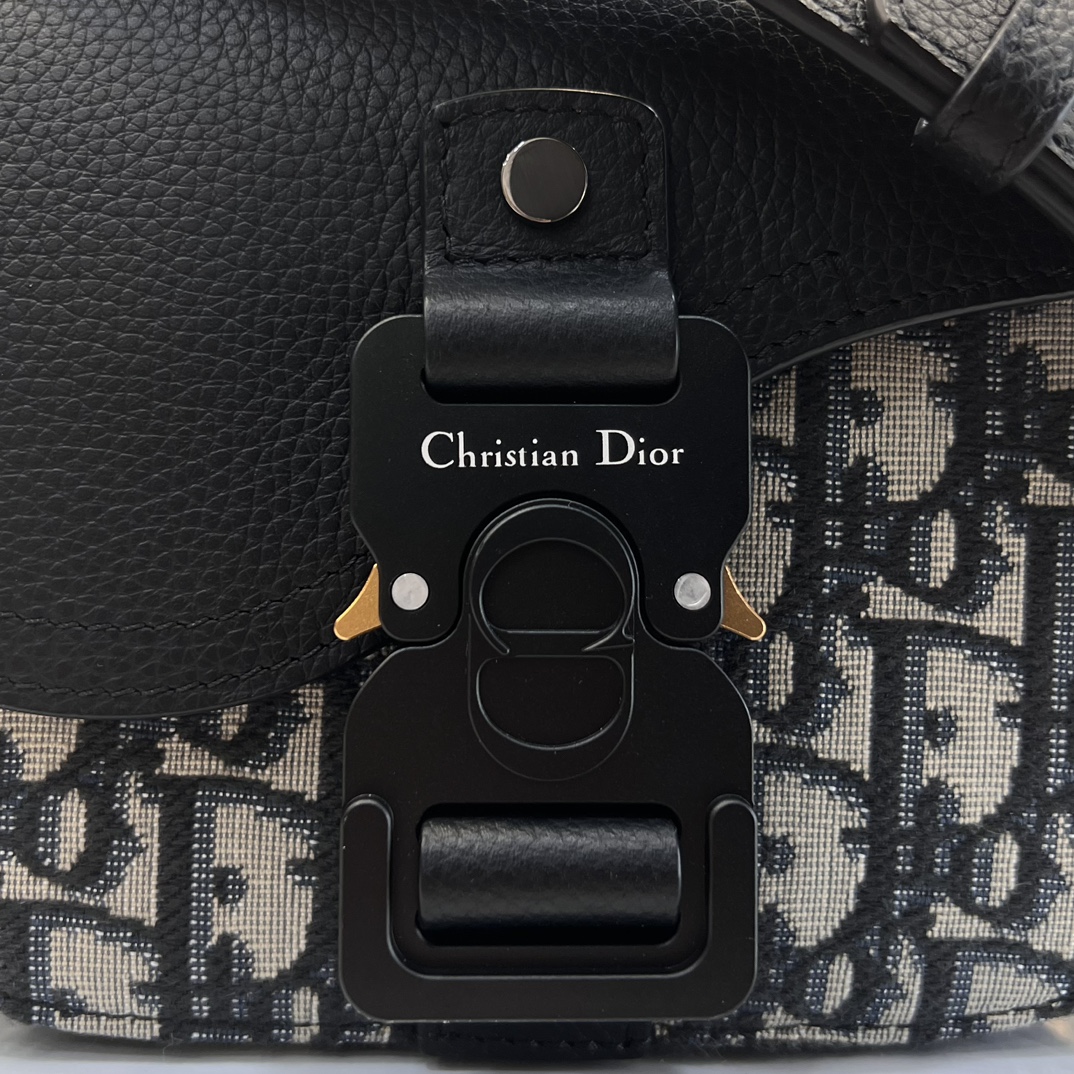 Diro Mini Saddle Messenger Bag with Flap Black-19.5*13*4.3CM