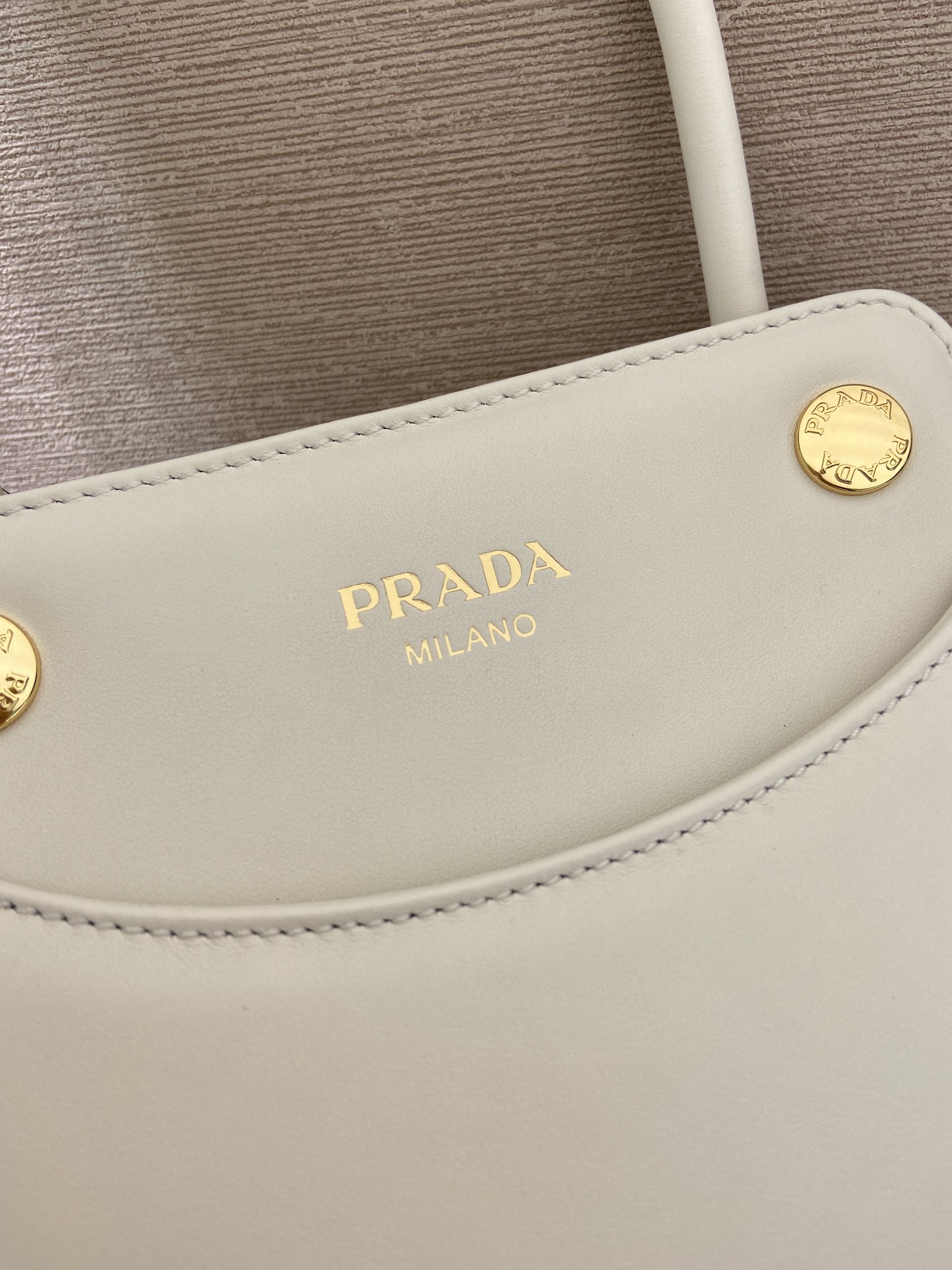 Pra*a Carry Leather Handbag 1BA496-19*21*7CM