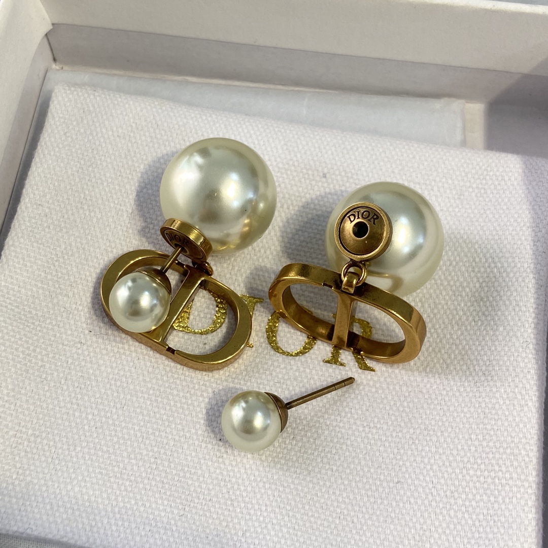 Diro Earring