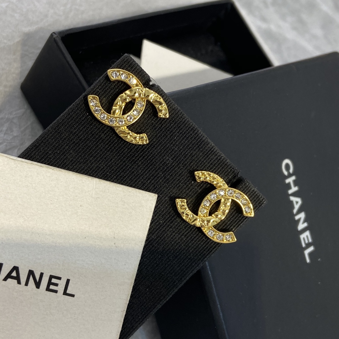 Ch@nel Earring