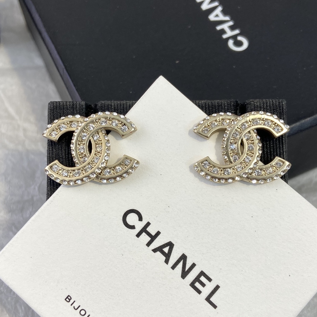 Ch@nel Earring