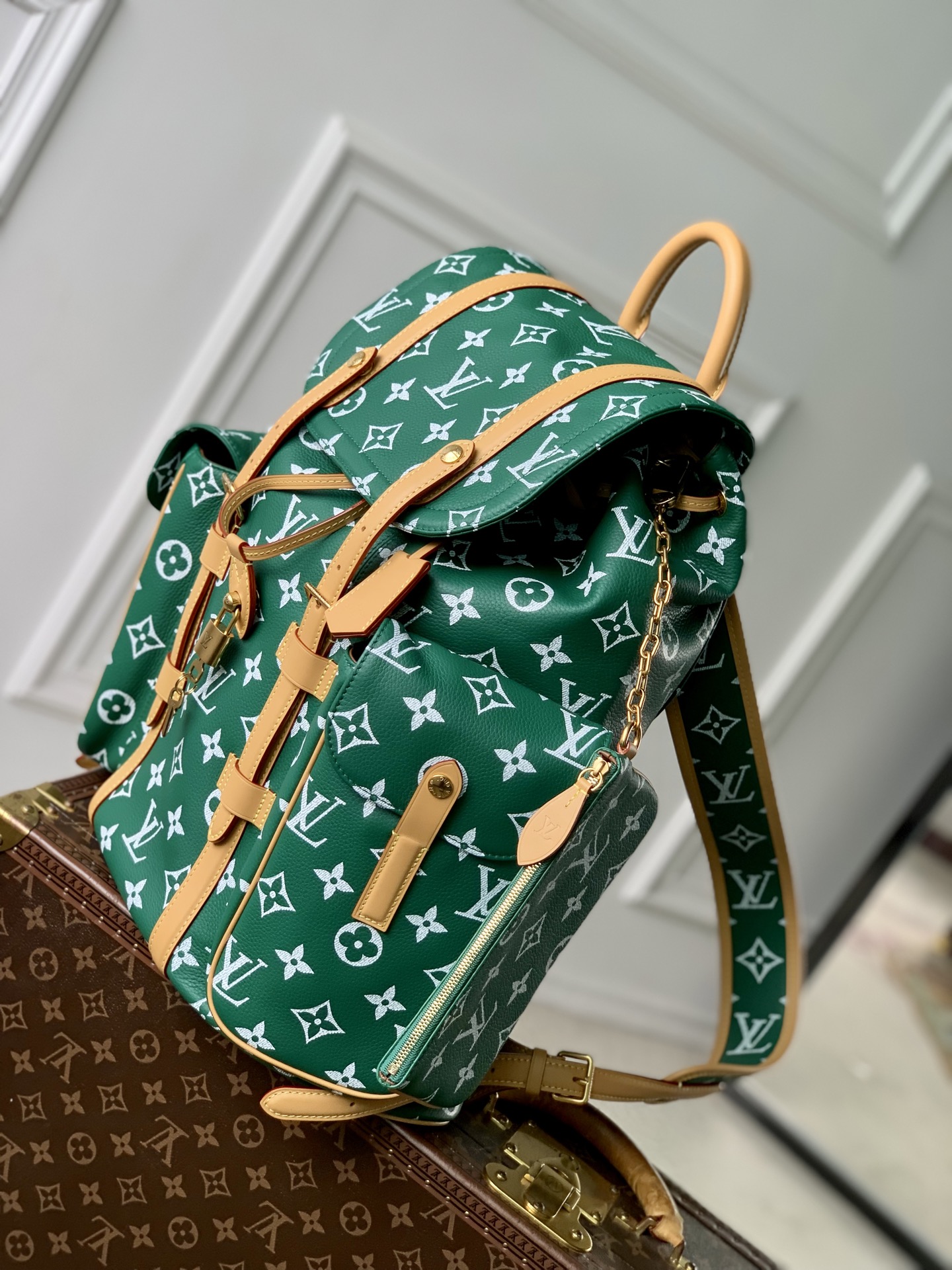 L0vis Vvtt0n Christopher Backpack M24428-38 x 44 x 12.5CM