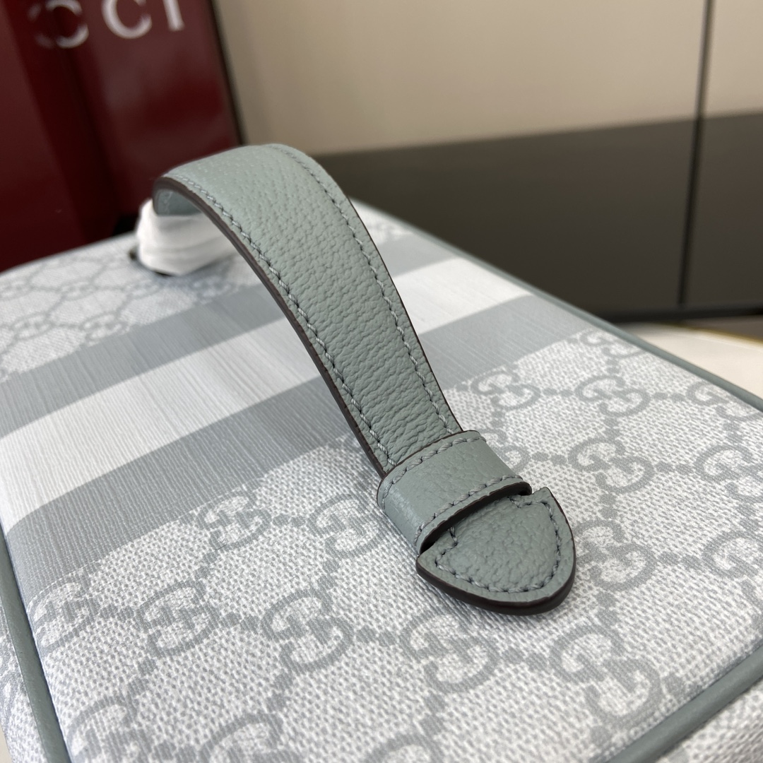 Gvc*1 Savoy Medium Beauty Case -25*17.5*15CM
