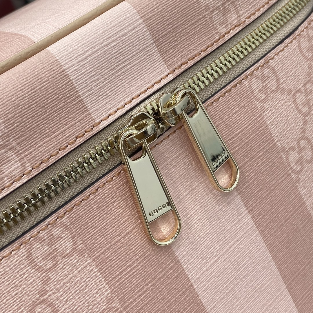 Gvc*1 Savoy Medium Beauty Case -25*17.5*15CM