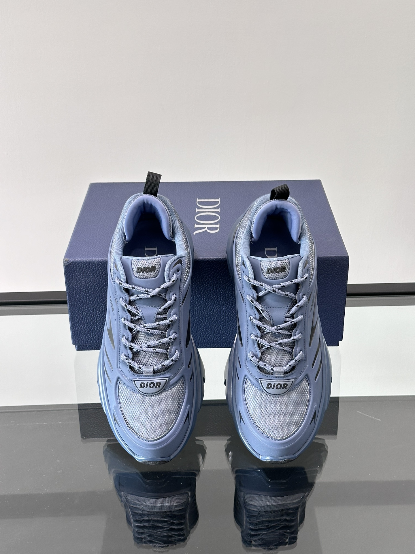Diro Sports Sneakers