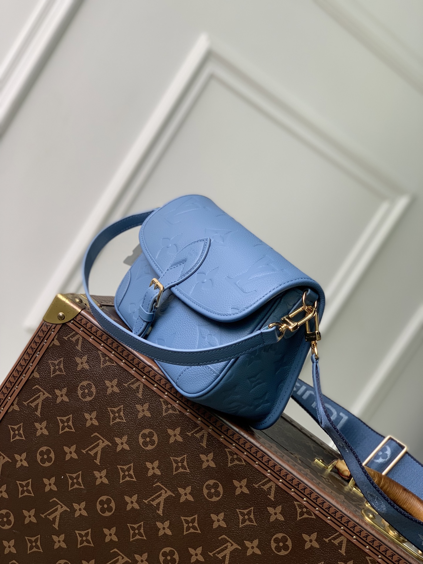 L0vis Vvtt0n Diane Handbags-M28054-25*9*15CM