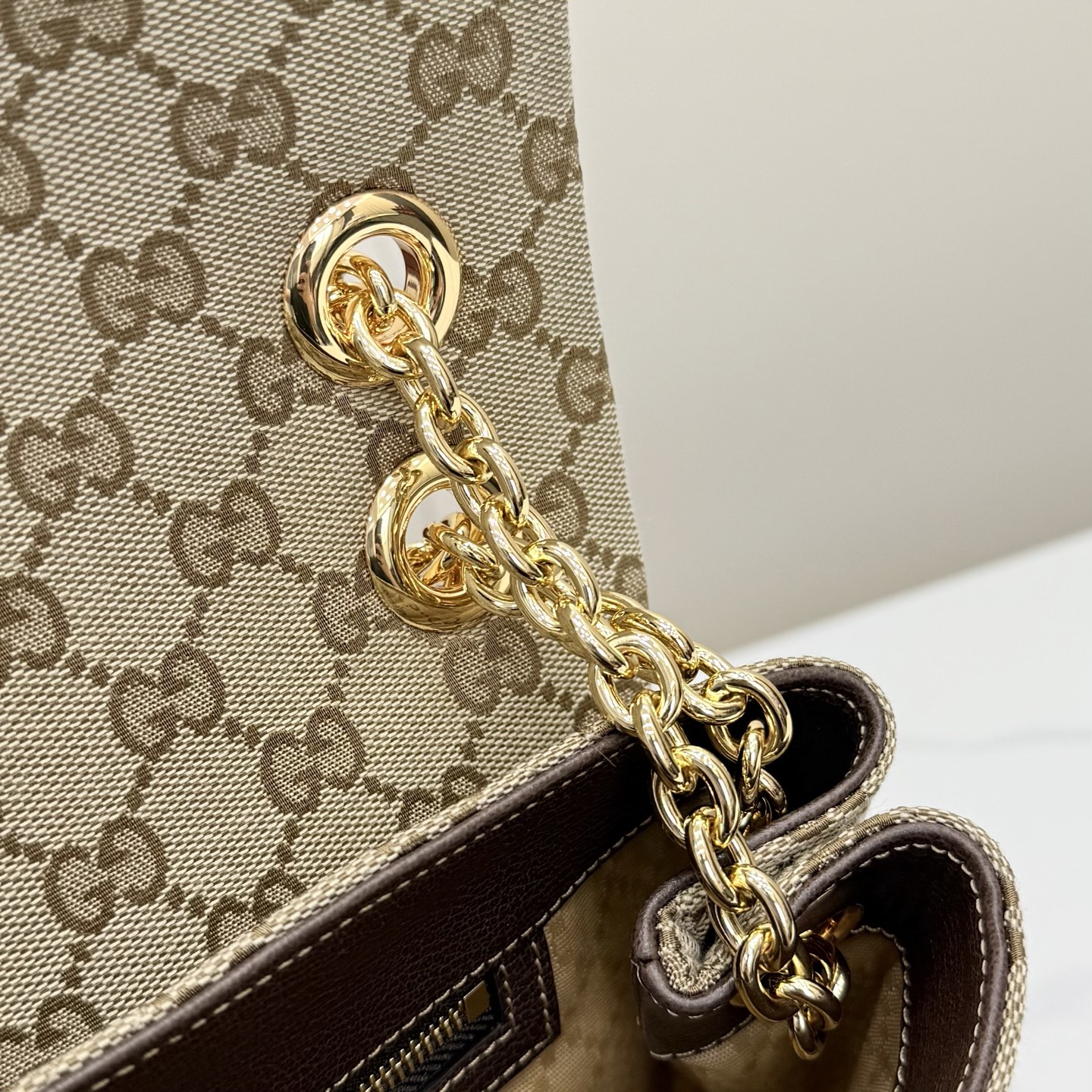 Gv*c* GG Marmont Medium Shoulder Bag In Sand And Brown GG-31*17*8CM