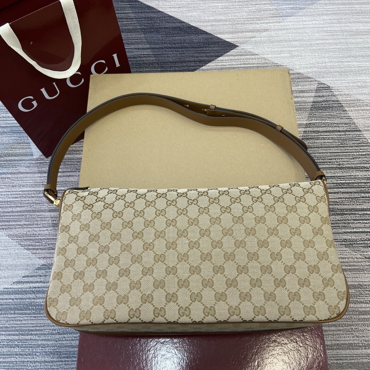 Gvc*1 Half Horsebit Small Shoulder Bag-31.5*17*12CM