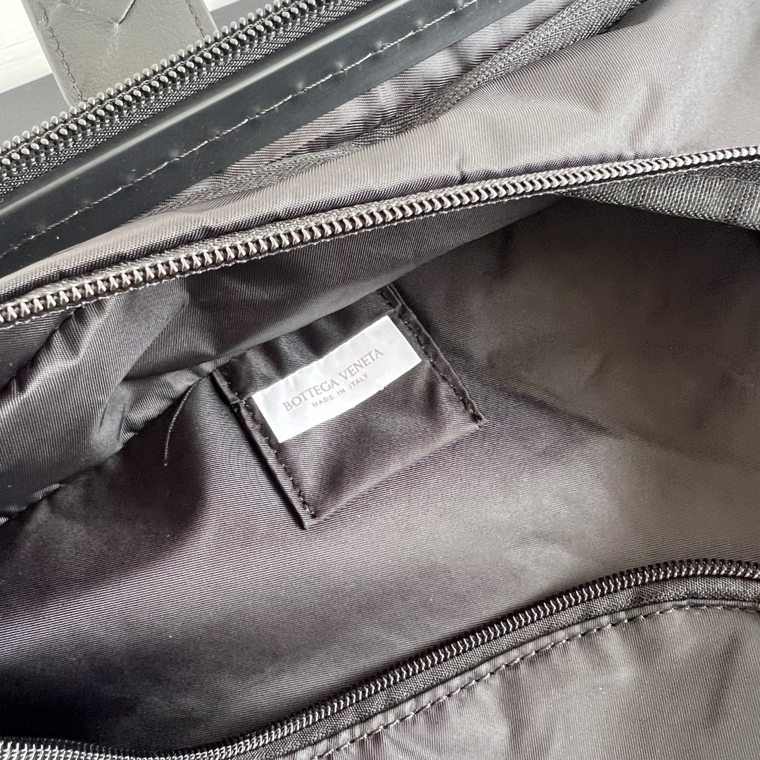 B0tt*ga Ven*ta Odyssey Cabin Suitcase in Seaweed-38*55*35CM