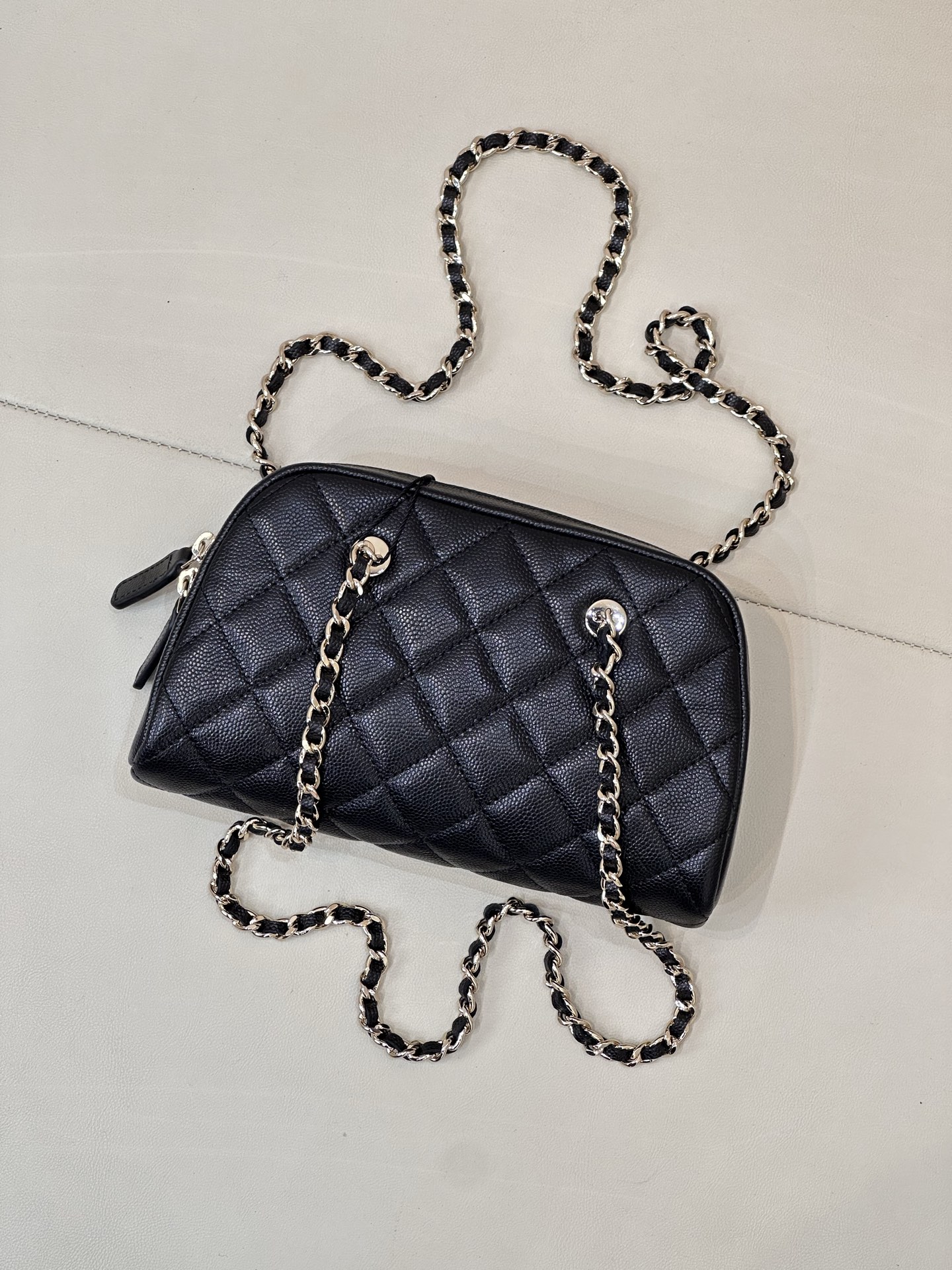 Ch@nel Clutch With Chain - Grained Shiny Calfskin & Gold-tone Metal-19*11*5.5CM