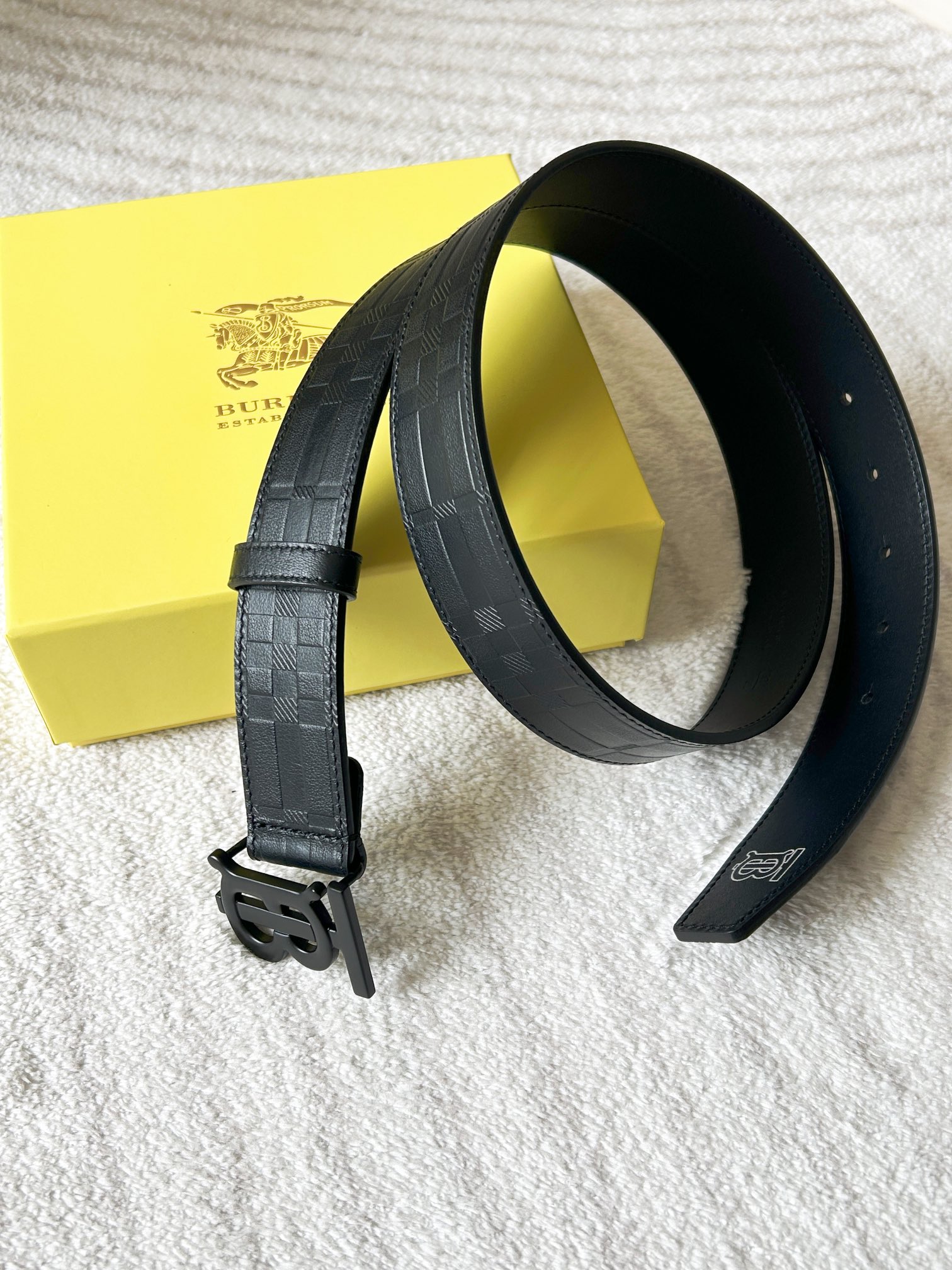 Bv*b*rry Belt-3.5CM