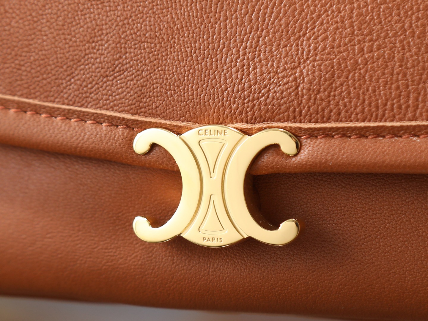 Cel*in Halfmoon Soft Triomphe Bag-46*19*10CM