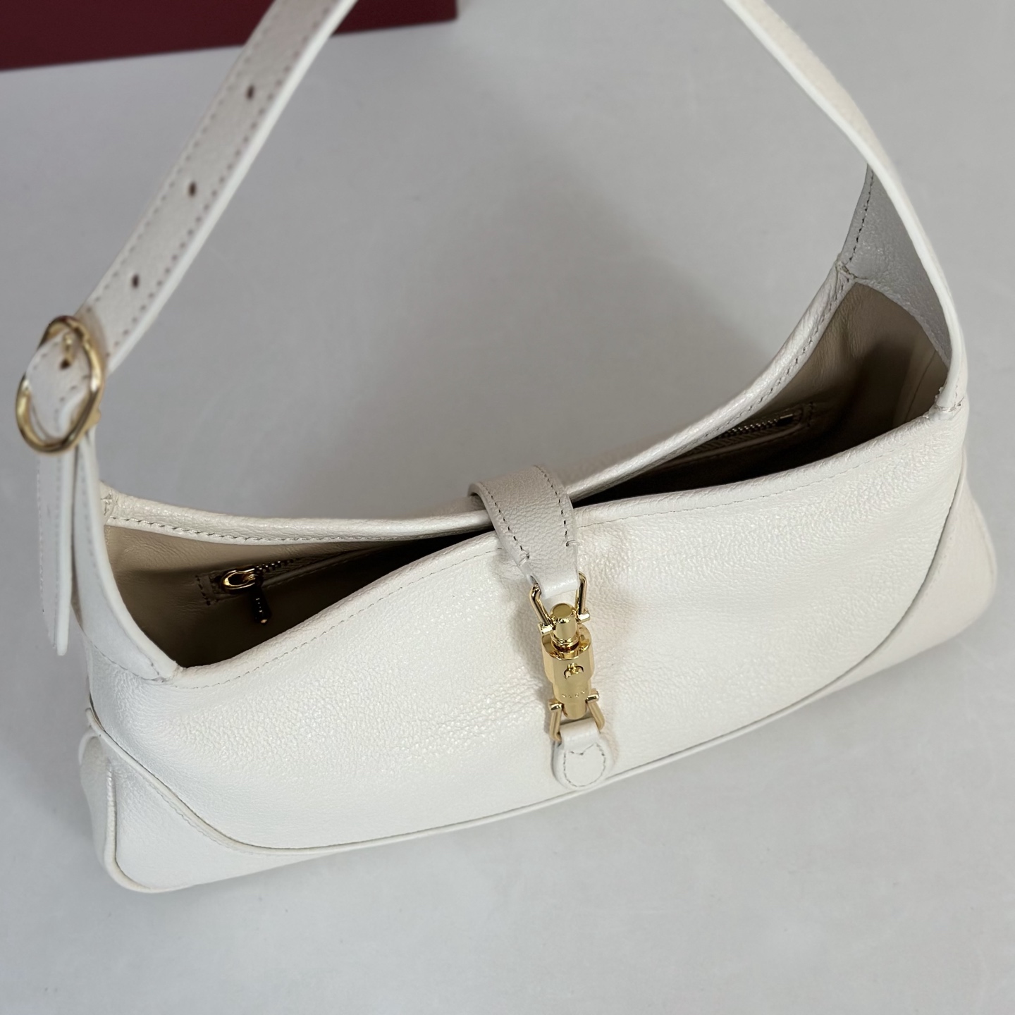 Gvc*1 Jackie Shoulder Bag In White Leather-27*13*.3.5CM