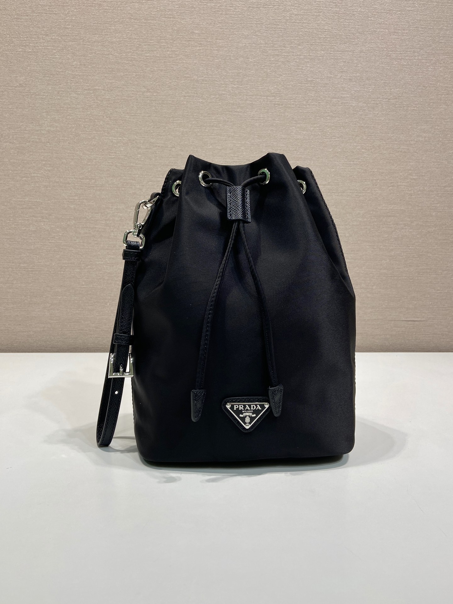 Pra*a Re-Nylon Bucket Bag-1N369-15.5*23*10CM