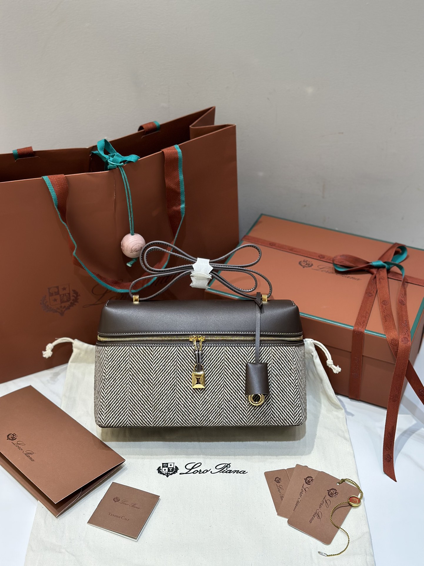 L0r0 P1ana Extra Bag L27-16*27*10CM