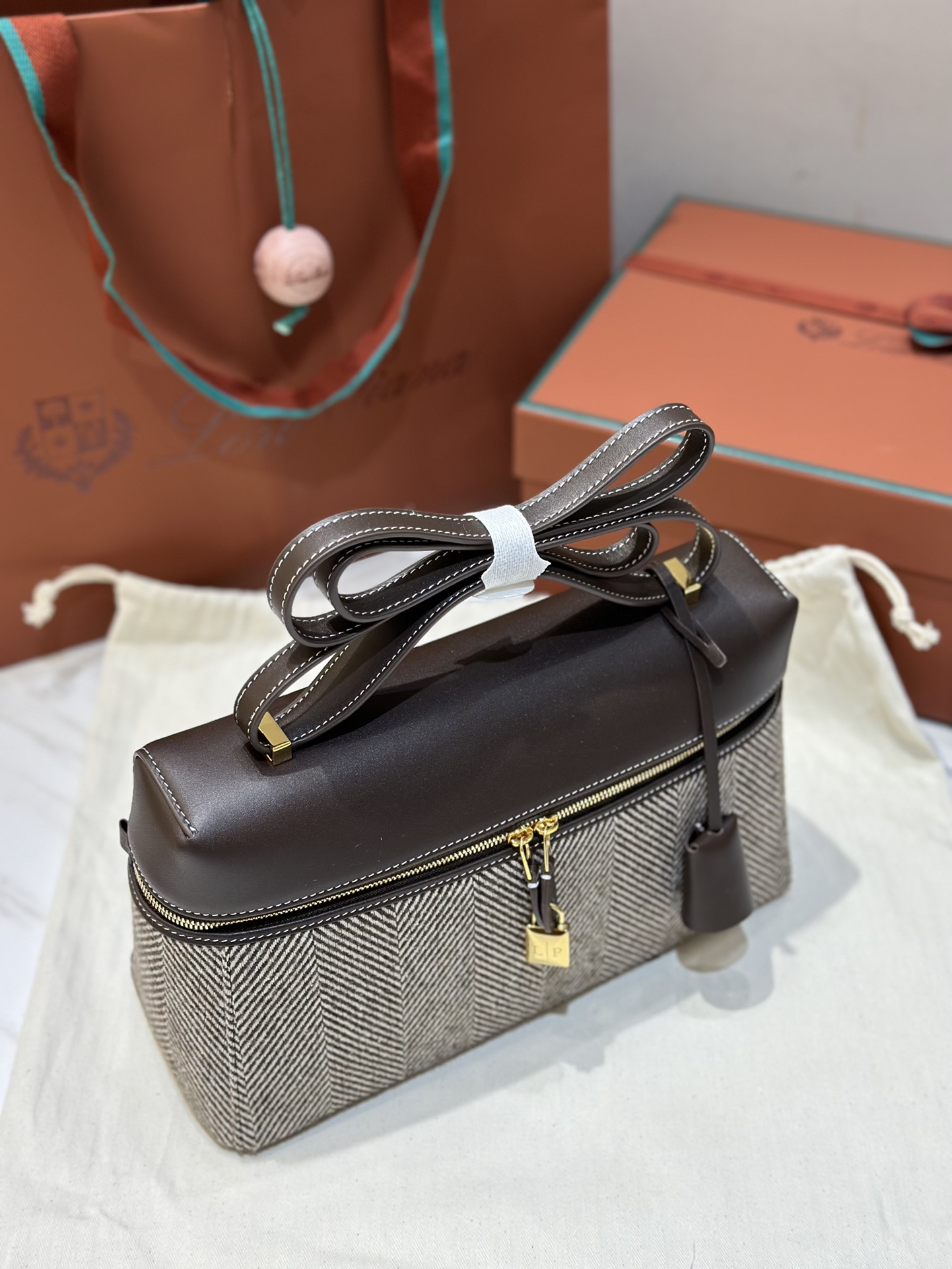 L0r0 P1ana Extra Bag L27-16*27*10CM
