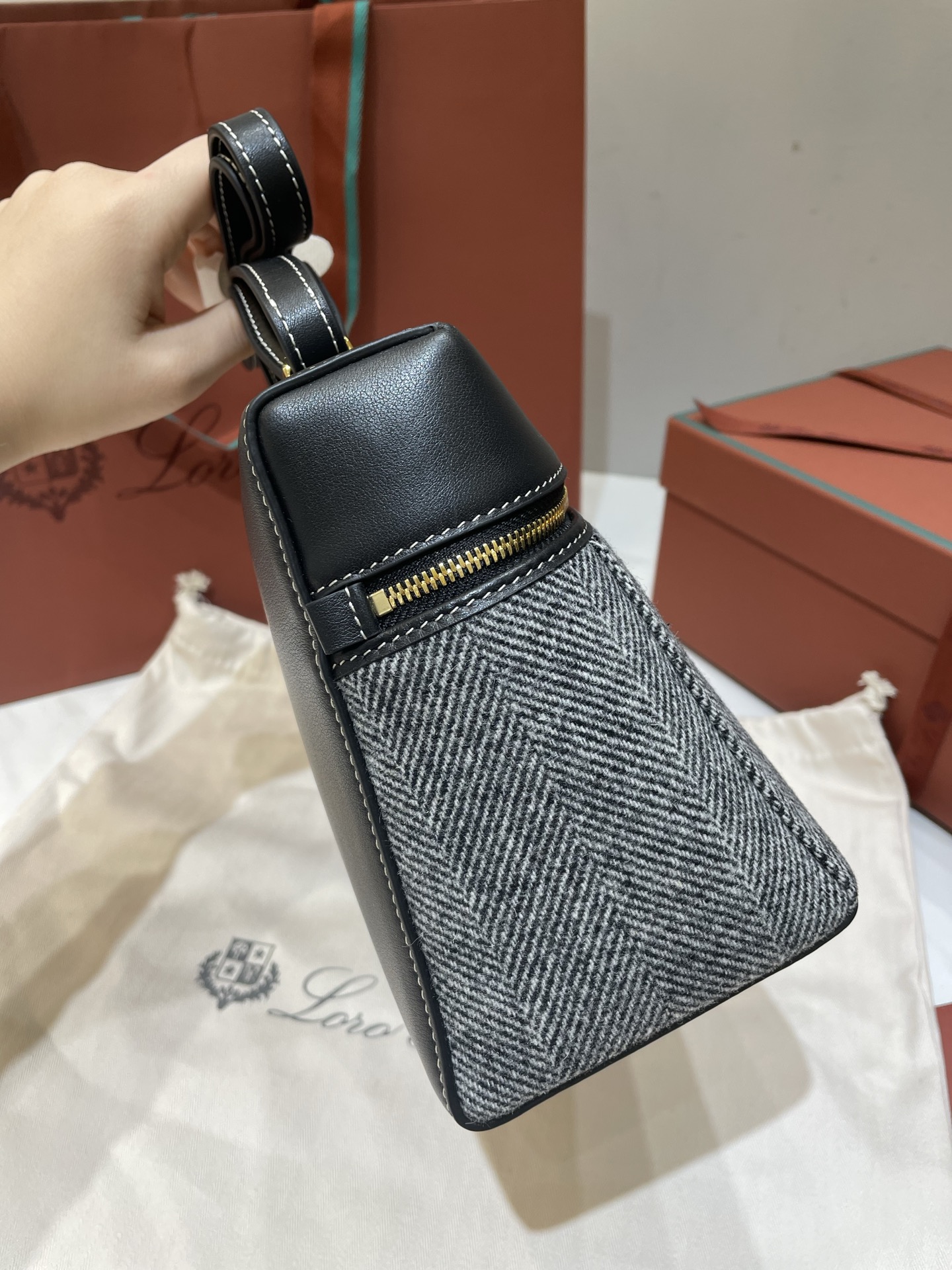 L0r0 P1ana Extra Bag L27-16*27*10CM