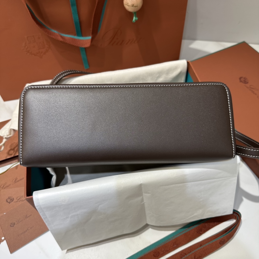 L0r0 P1ana Extra Bag L27-16*27*10CM