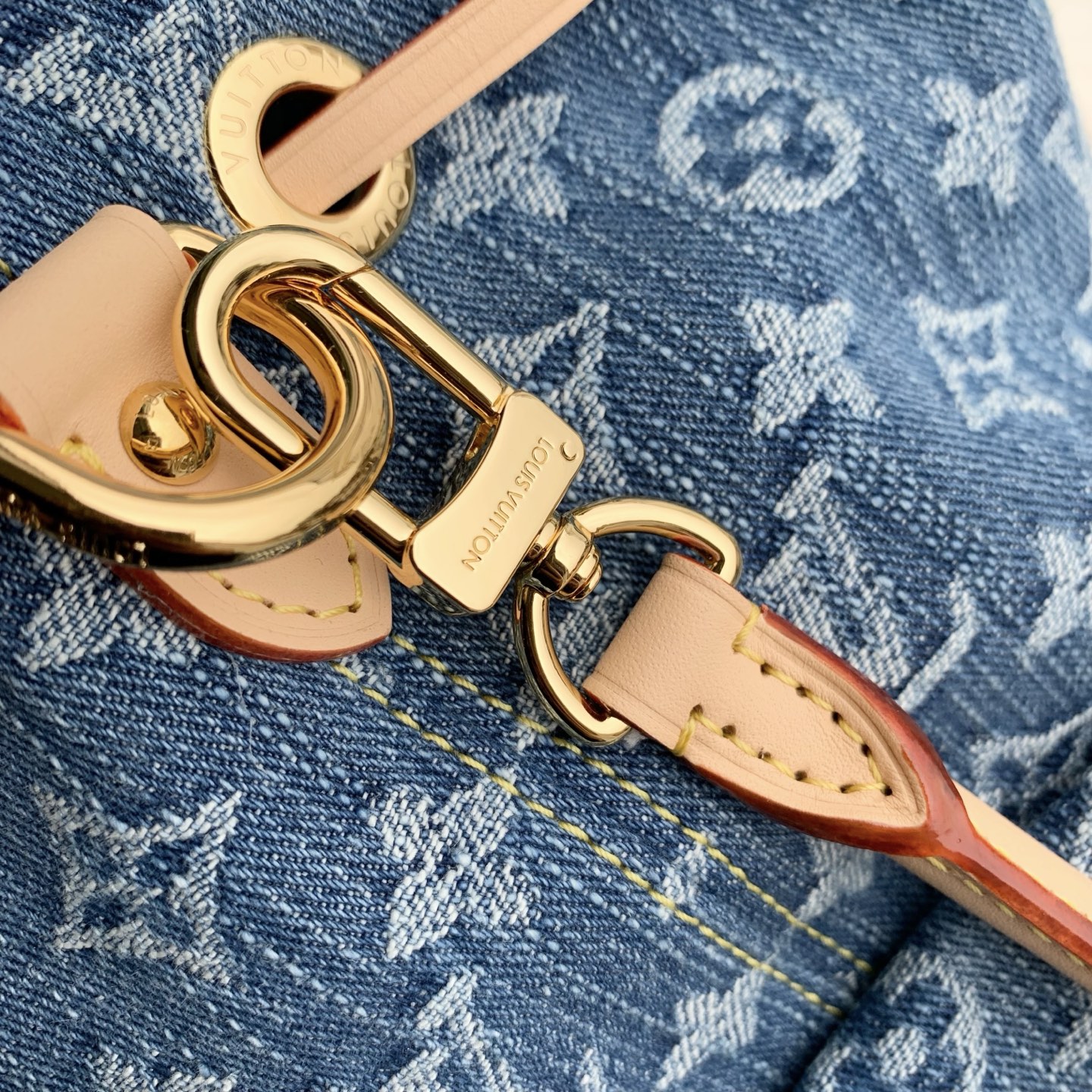 Lou*is Vvtt0n Denim Rendez-Vous Montsouris Cargo Backpack-M27330-32 x 30.5 x 16CM