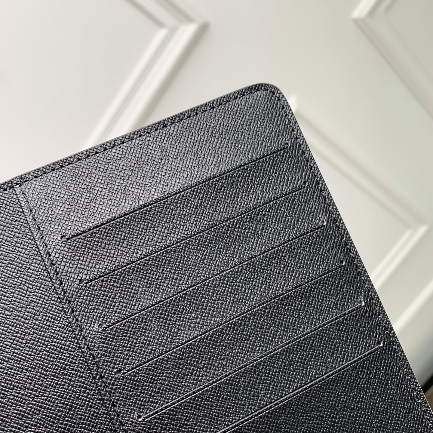 Lo*uis Vvtt0n Desktop Notebook Cover-R20100-18.5 x 23 x 3CM