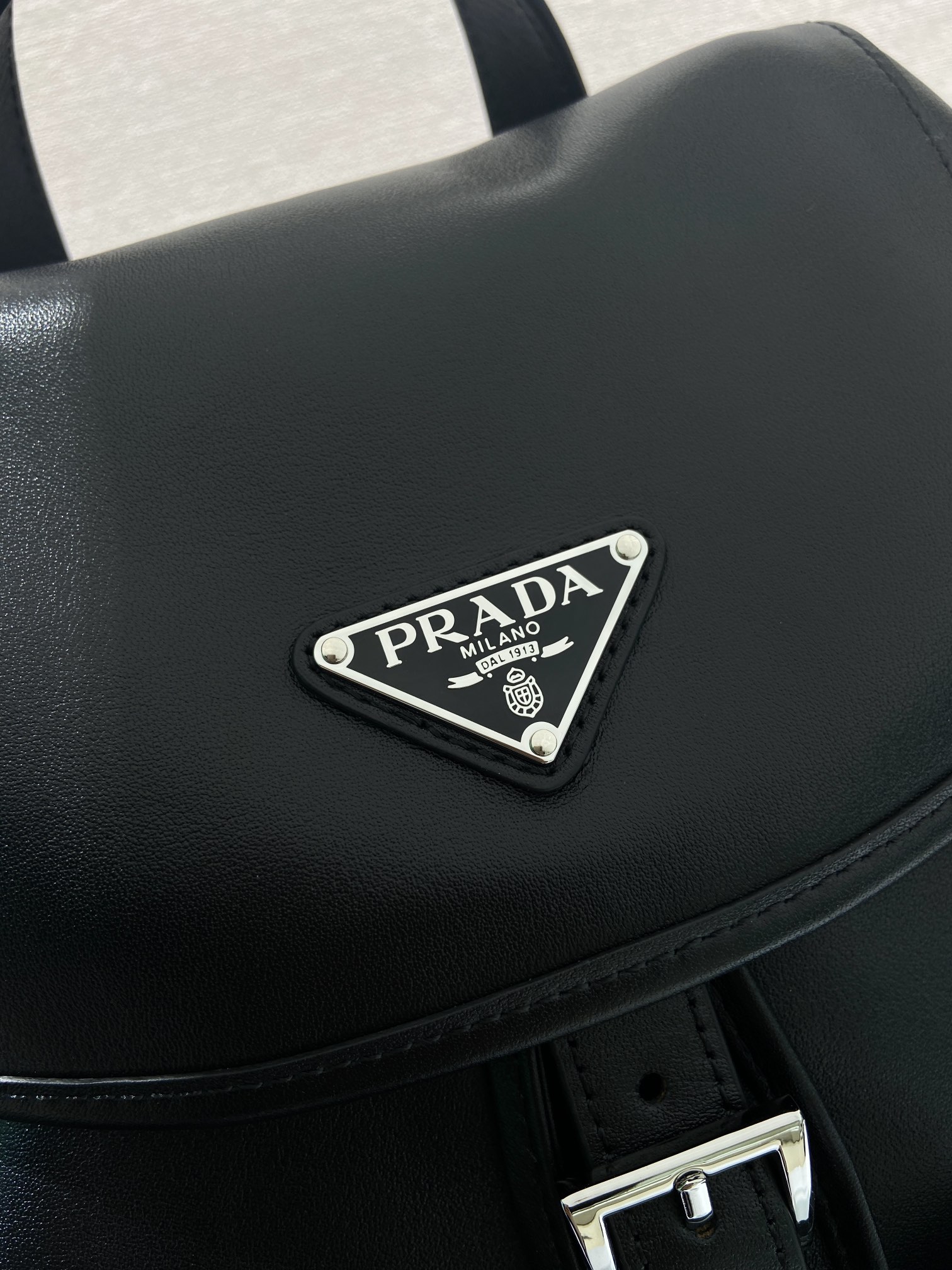 Pra*a Black Medium Leather Backpack-2VZ110A-34*39*15CM