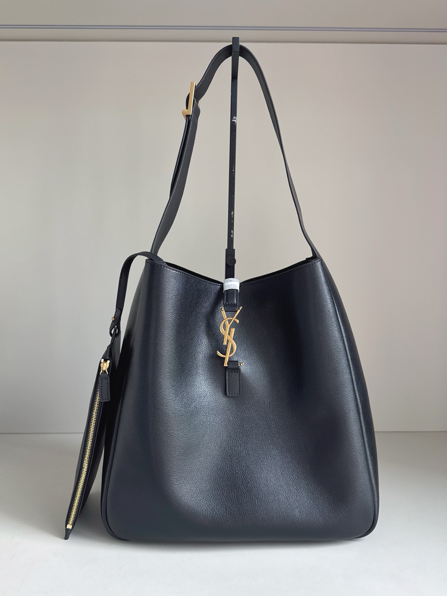 Y51 Hobo Bag-30x31x13CM