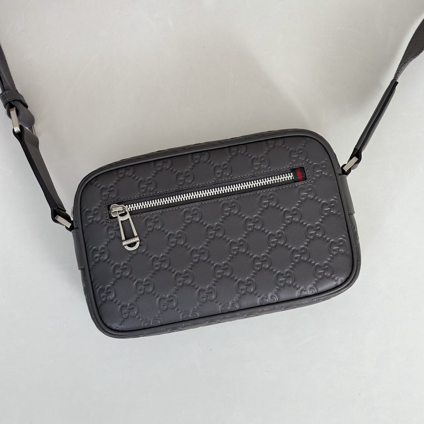 Guc*ci GG Emblem Small Crossbody Bag -23*6*14.5CM