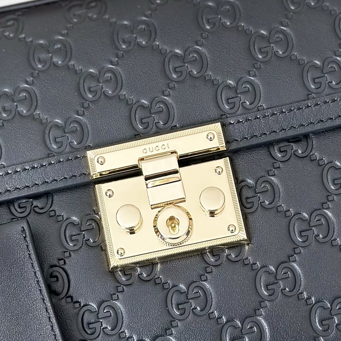 Gvc*1 Padlock Tote Bag-26*18*11.5CM