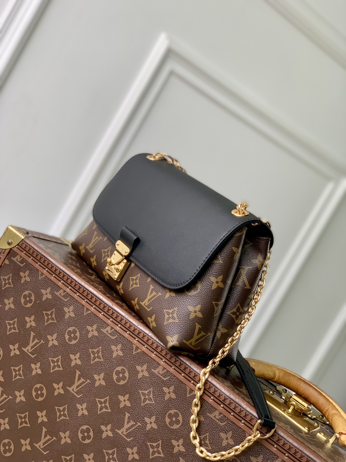 L0vis Vvtt0n Madeleine Handbag-M28610-29 x 18 x 10.5CM