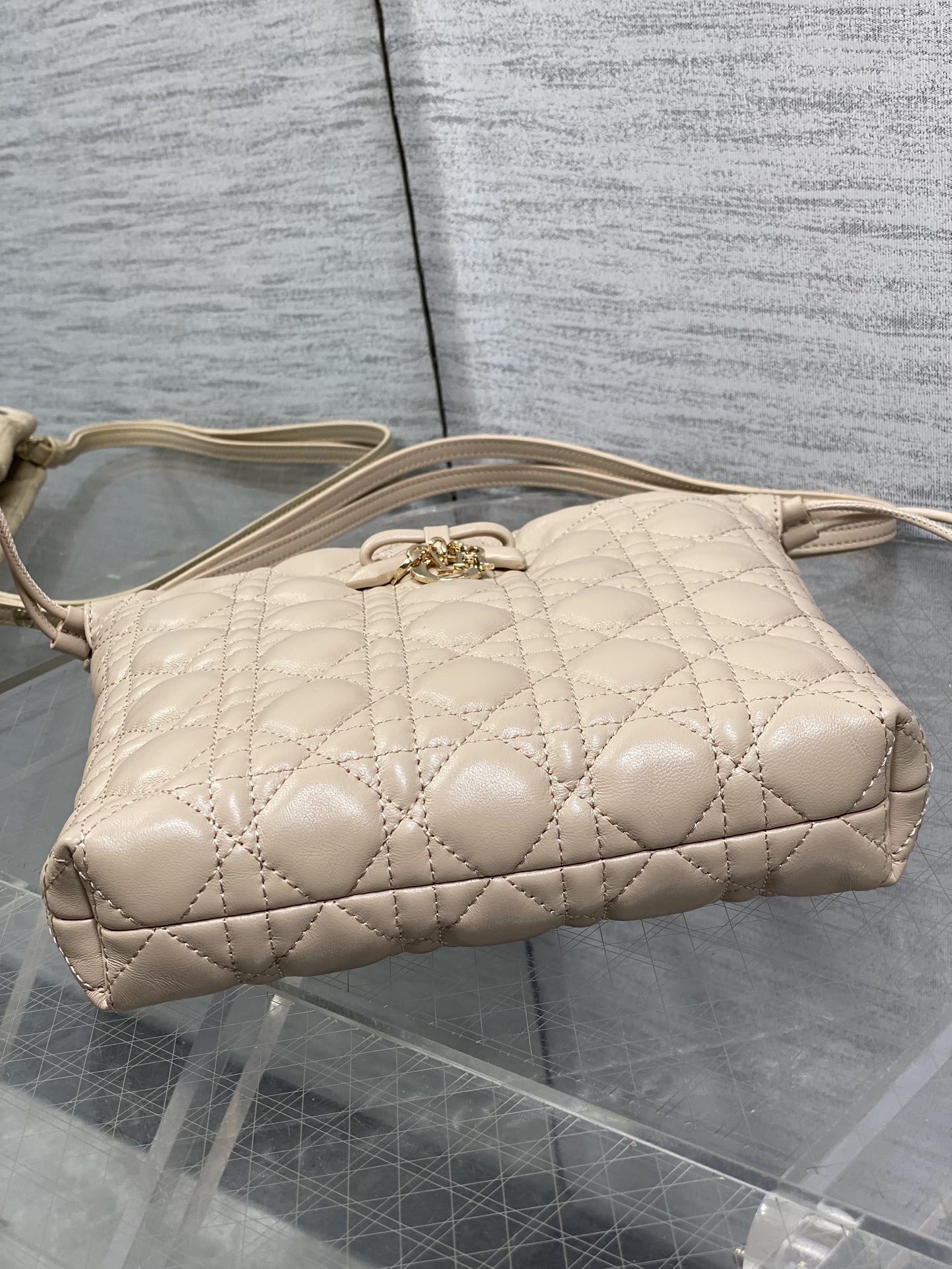 Diro AD10rable Bucket-20x22x5.5CM