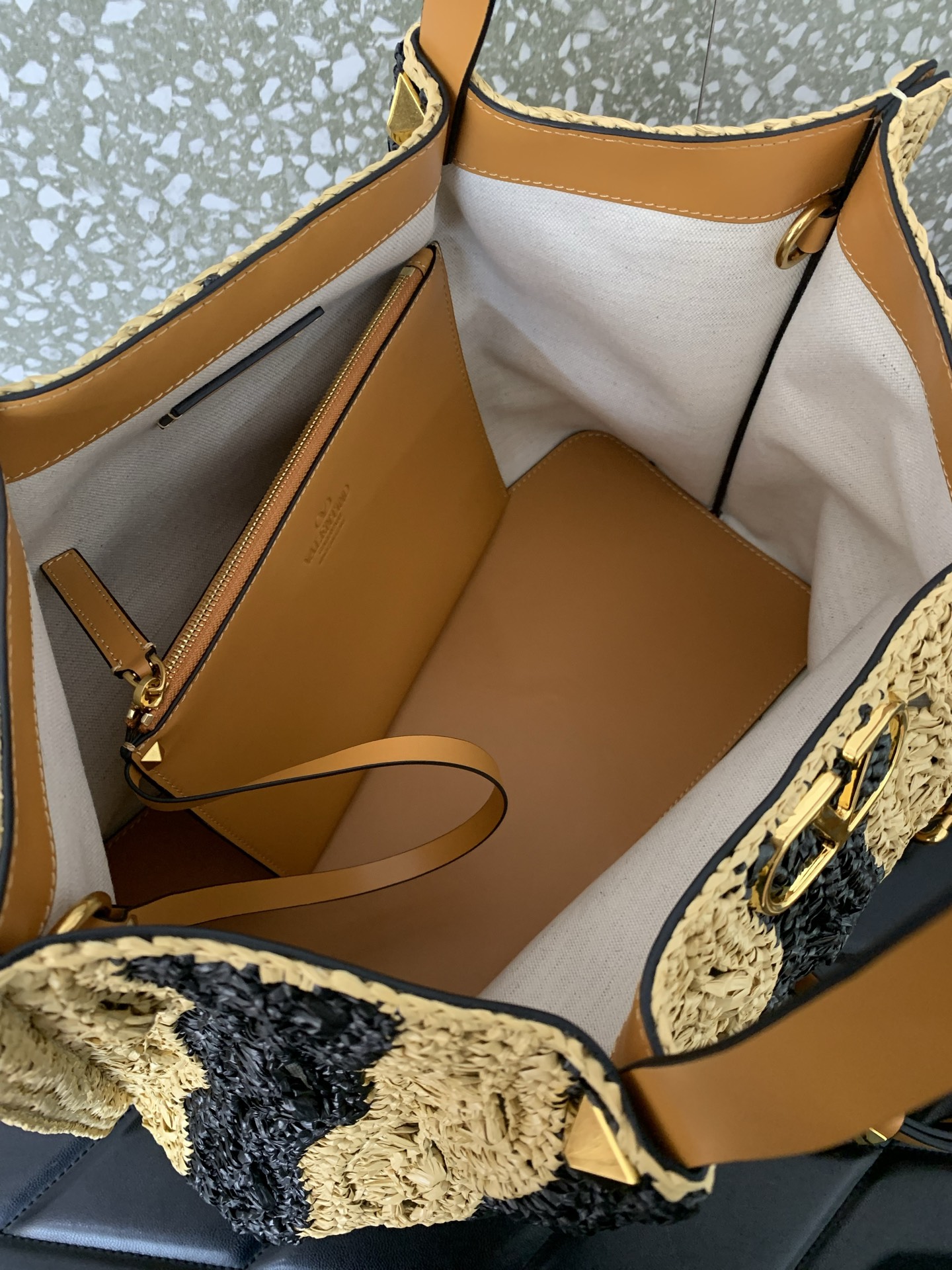 Va1e*ntin0 Garavani VLogo Signature Bag-39*25.5**19CM